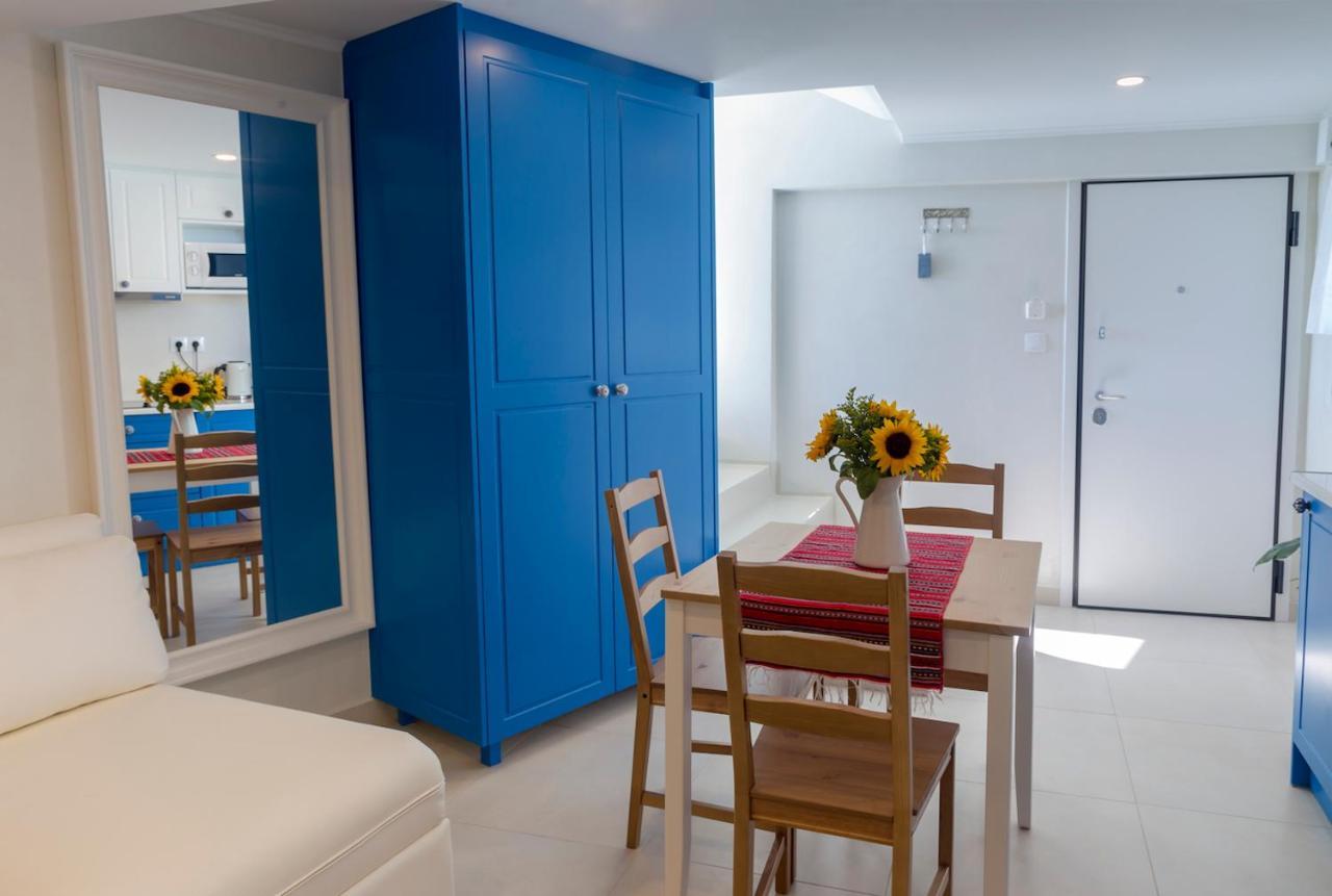 Blue And White Apartment Vipgreece Atene Esterno foto