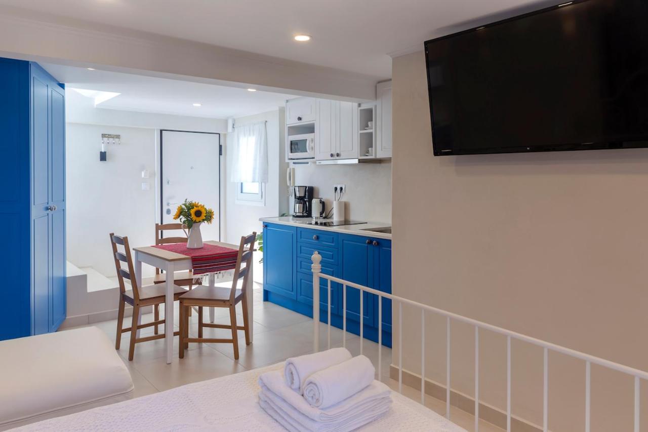 Blue And White Apartment Vipgreece Atene Esterno foto